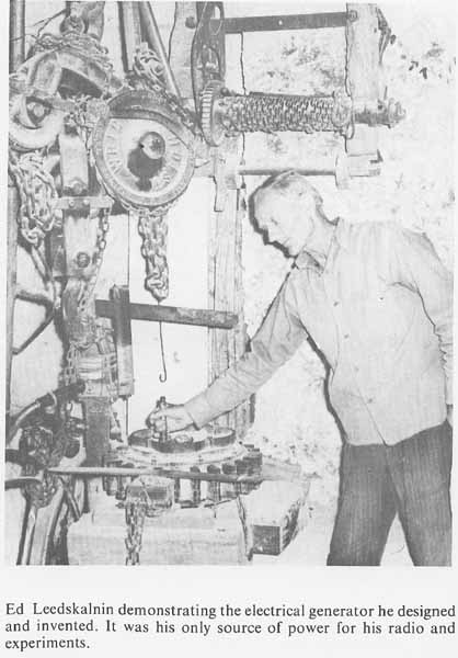 Ed Leedskalnin demonstrating magnetic generator.