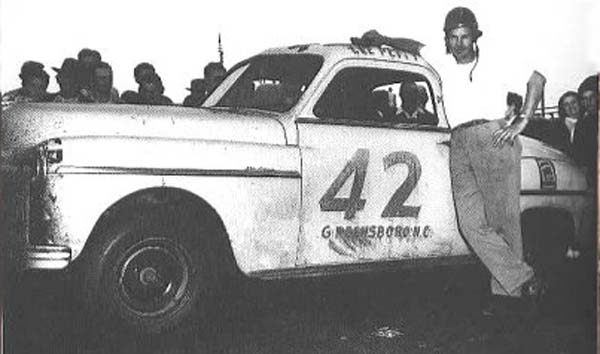 Lee Petty wins the Heidelberg Raceway race.