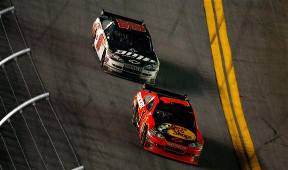 Jamie McMurray wins the 2010 Daytona 500