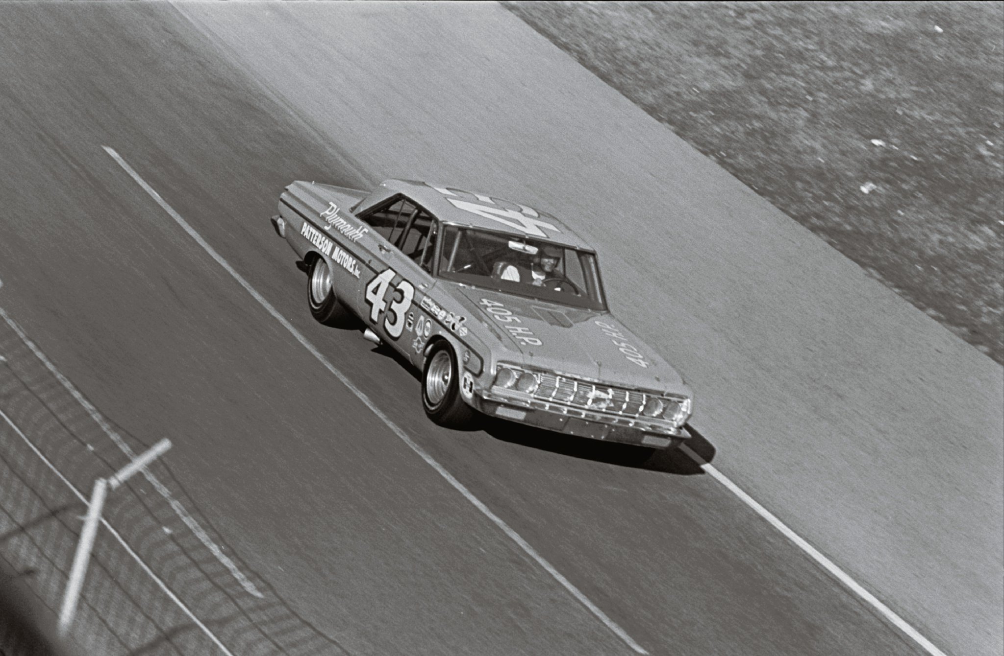 Richard Petty Wins the 1964 Daytona 500